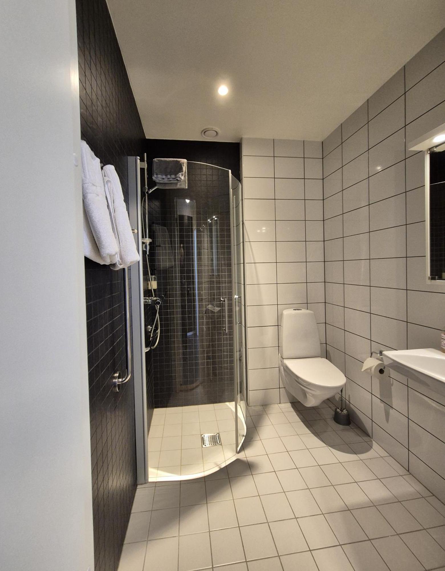 Hotel Torslanda 3*
